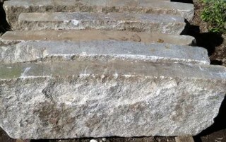 CURB 18 RADIUS GRANITE CURB "